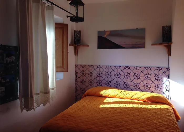 Bed & Breakfast La Lampara 4*