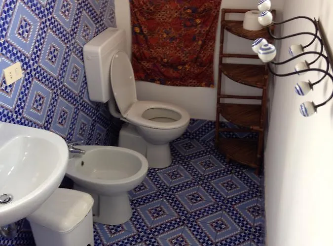 La Lampara Bed & Breakfast 4*