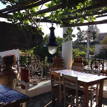 Bed & Breakfast La Lampara Stromboli